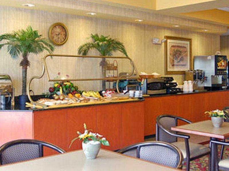 Wingate By Wyndham - Orlando International Airport- Free Hot Breakfast Hotel Restaurante foto